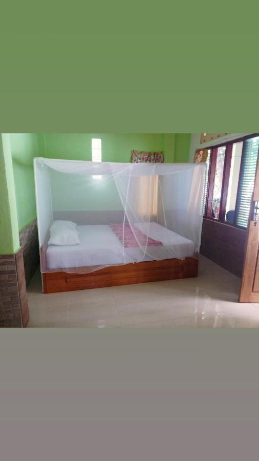 Lena House Flores Hitokalak Bagian luar foto