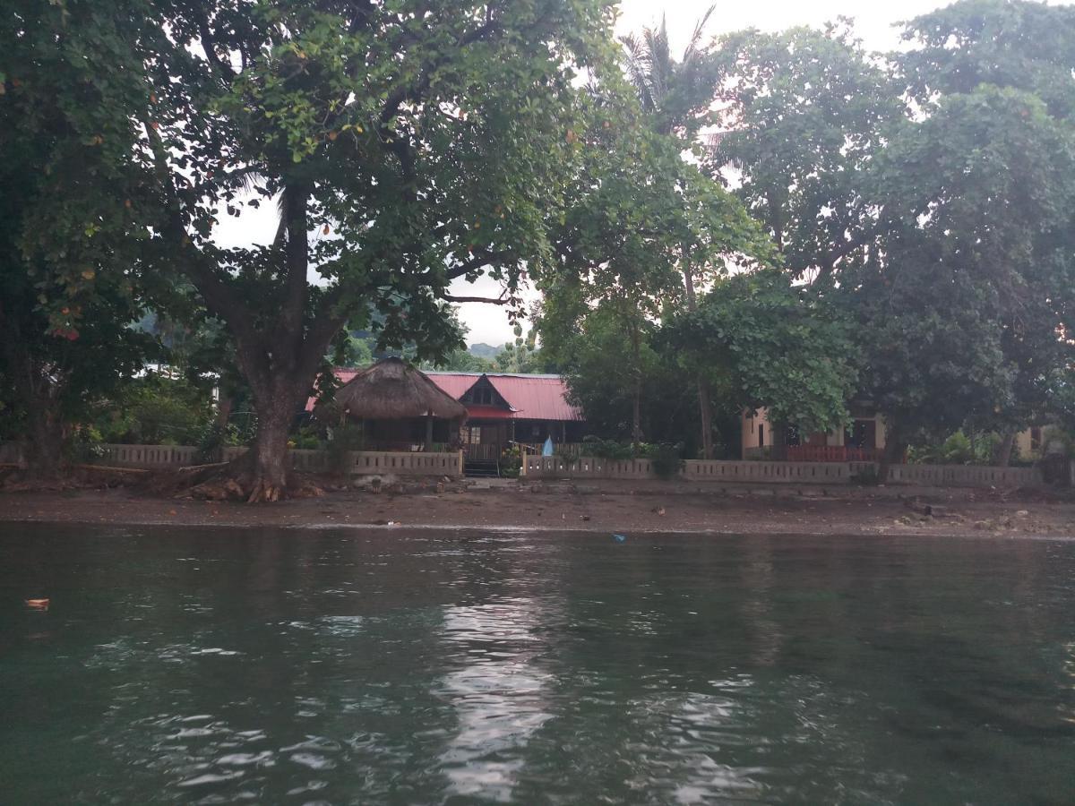 Lena House Flores Hitokalak Bagian luar foto