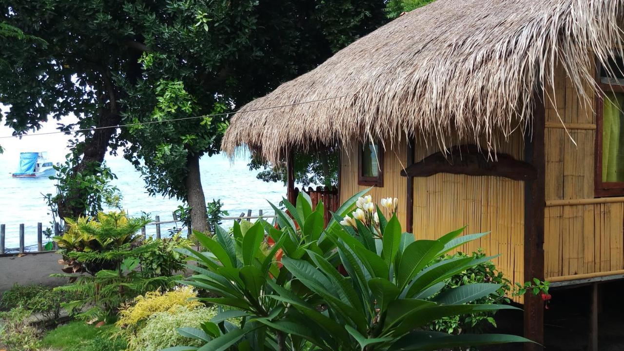Lena House Flores Hitokalak Bagian luar foto